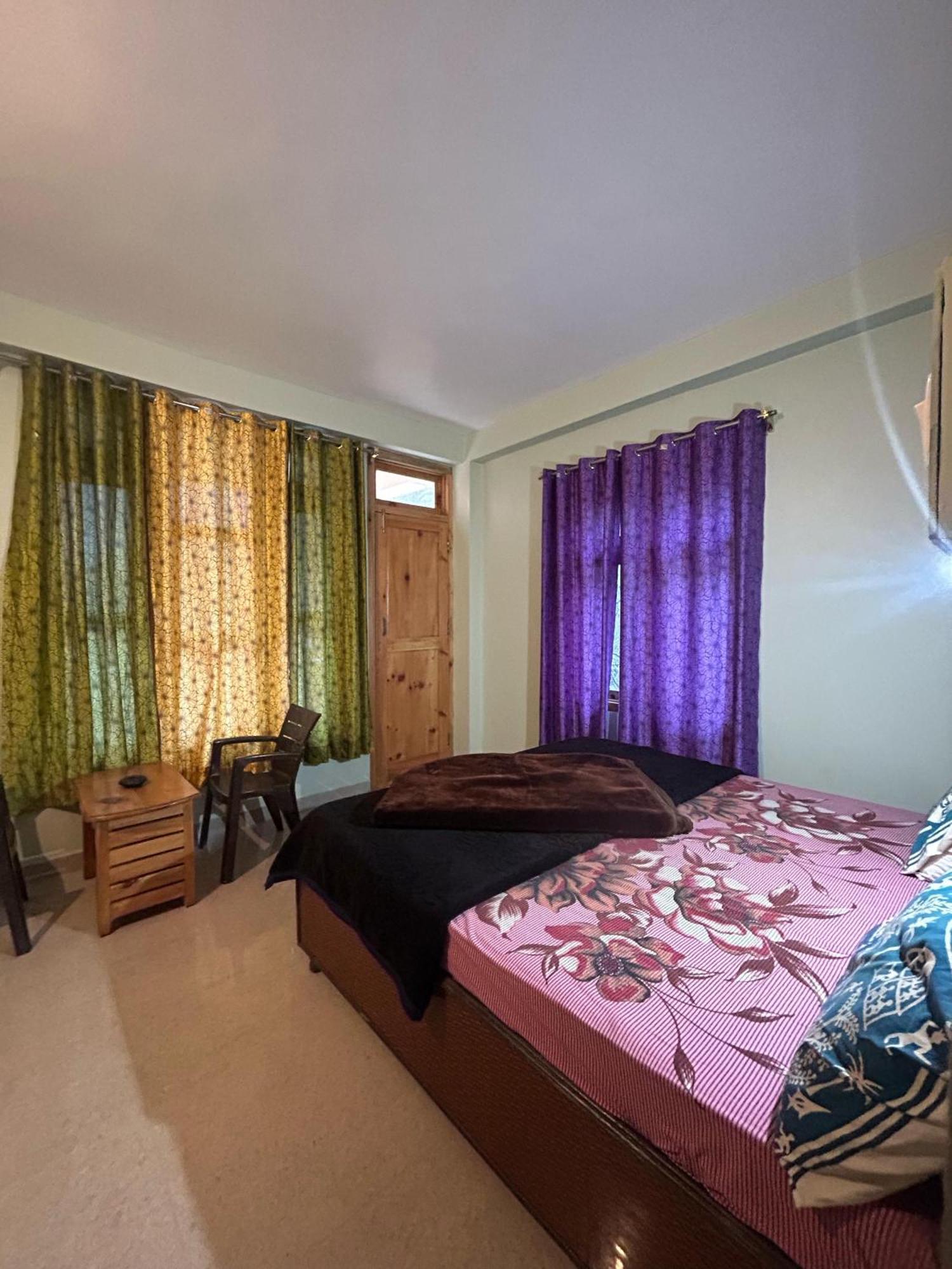 New Brahma Cafe Guest House Kalgha المظهر الخارجي الصورة